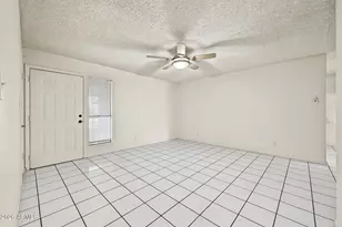 7751 W MacKenzie Dr, Phoenix, AZ 85033 - Photo 8