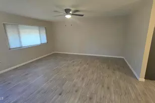 10601 W Bolivar Dr, Sun City, AZ 85351 - Photo 8