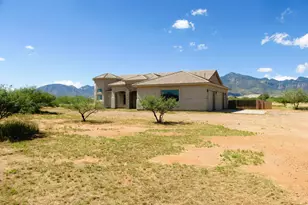 5788 S Padilla Dr, Hereford, AZ 85615 - Photo 2