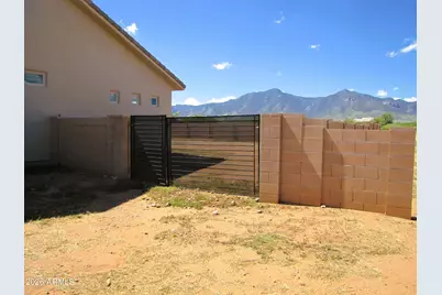 5788 S Padilla Drive, Hereford, AZ 85615 - Photo 8
