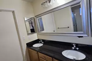 393 W Colt Rd, Tempe, AZ 85284 - Photo 8