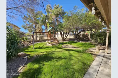 393 W Colt Road, Tempe, AZ 85284 - Photo 10
