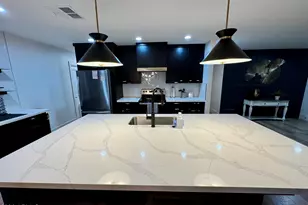 8507 E Bonnie Rose Ave E, Scottsdale, AZ 85250 - Photo 2