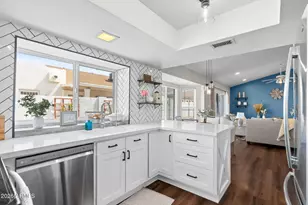 3310 E Wescott Dr, Phoenix, AZ 85050 - Photo 2