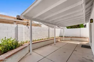 3310 E Wescott Dr, Phoenix, AZ 85050 - Photo 24