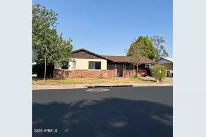 9004 N 53rd Avenue, Glendale, AZ 85302 - Photo 1