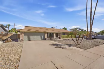 3812 W Morten Avenue, Phoenix, AZ 85051 - Photo 2
