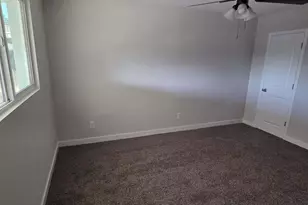5721 W Cheery Lynn Rd, Phoenix, AZ 85031 - Photo 12