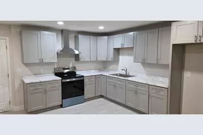 5721 W Cheery Lynn Road, Phoenix, AZ 85031 - Photo 6