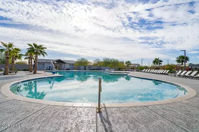 8824 W Denton Lane, Glendale, AZ 85305 - Photo 22