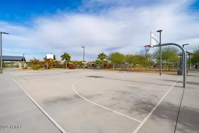8824 W Denton Lane, Glendale, AZ 85305 - Photo 16