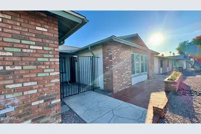 4222 E Winnetka Drive, Phoenix, AZ 85044 - Photo 4