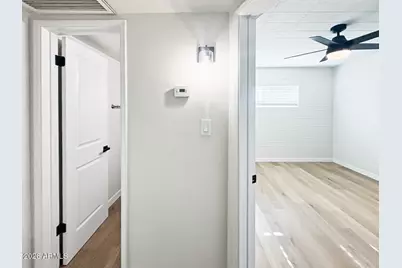 25 E Eva Street #15, Phoenix, AZ 85020 - Photo 8