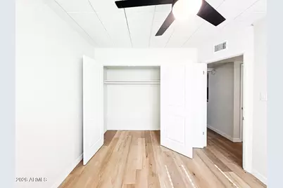 25 E Eva Street #15, Phoenix, AZ 85020 - Photo 2