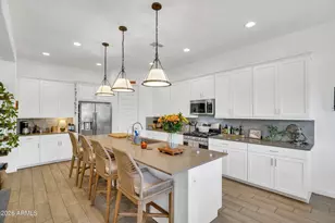7696 W Honeysuckle Dr, Peoria, AZ 85383 - Photo 6