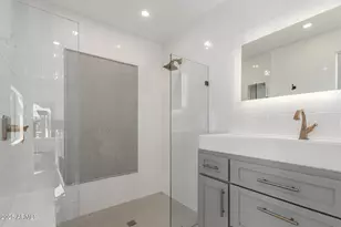 3800 E Lincoln Dr, Phoenix, AZ 85018 - Photo 24