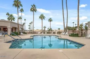 9151 W Greenway Rd, Peoria, AZ 85381 - Photo 30