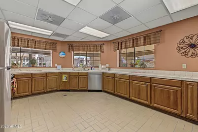 9151 W Greenway Road #226, Peoria, AZ 85381 - Photo 24