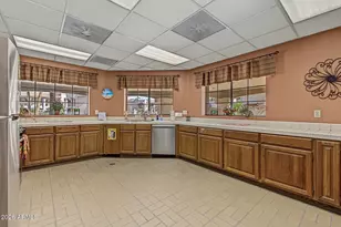 9151 W Greenway Rd, Peoria, AZ 85381 - Photo 24