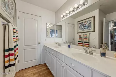 9151 W Greenway Road #226, Peoria, AZ 85381 - Photo 14