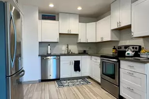 1012 E Highland Ave, Phoenix, AZ 85014 - Photo 10