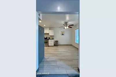 1012 E Highland Avenue, Phoenix, AZ 85014 - Photo 8