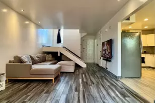 1012 E Highland Ave, Phoenix, AZ 85014 - Photo 6