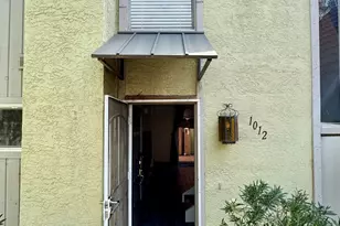 1012 E Highland Ave, Phoenix, AZ 85014 - Photo 2