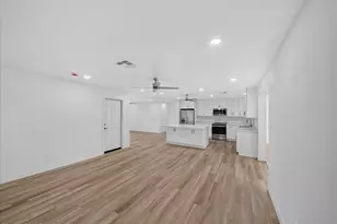 2745 W Bluefield Ave, Phoenix, AZ 85053 - Photo 16