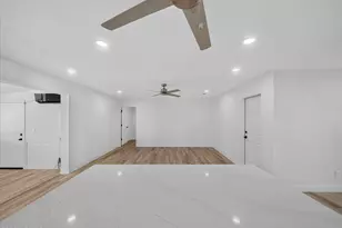 2745 W Bluefield Ave, Phoenix, AZ 85053 - Photo 14