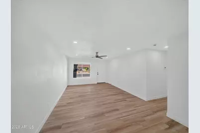 2745 W Bluefield Avenue, Phoenix, AZ 85053 - Photo 8