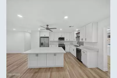 2745 W Bluefield Avenue, Phoenix, AZ 85053 - Photo 12