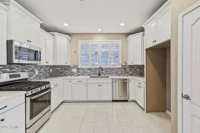 29051 N 125th Lane, Peoria, AZ 85383 - Photo 14
