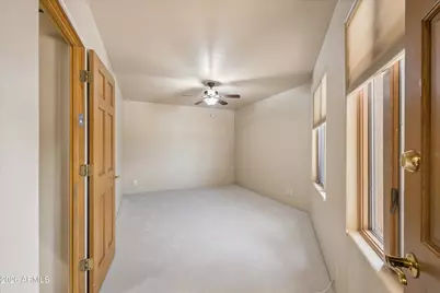 1121 E Country Gables Drive, Phoenix, AZ 85022 - Photo 34