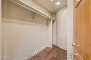 1121 E Country Gables Dr, Phoenix, AZ 85022 - Photo 48