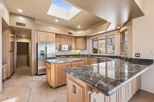 1121 E Country Gables Dr, Phoenix, AZ 85022 - Photo 16