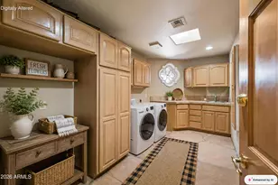 1121 E Country Gables Dr, Phoenix, AZ 85022 - Photo 42