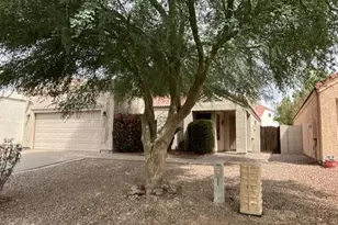 3926 E Graythorn St, Phoenix, AZ 85044 - Photo 1