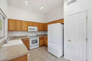 3043 E Peach Tree Dr, Chandler, AZ 85249 - Photo 10