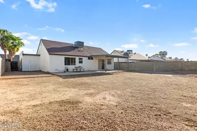 5546 W Shangri La Road, Glendale, AZ 85304 - Photo 18