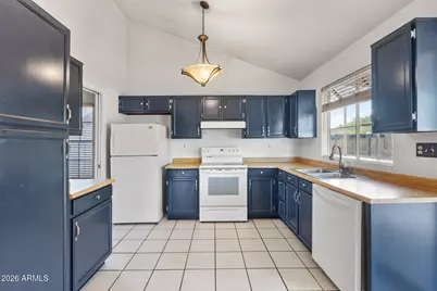 5546 W Shangri La Road, Glendale, AZ 85304 - Photo 4
