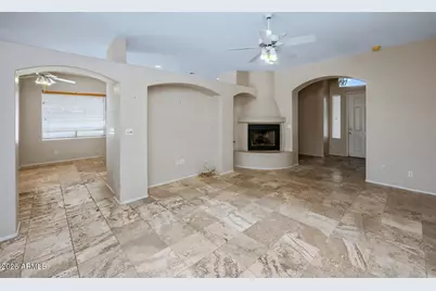 1426 E McLellan Boulevard, Phoenix, AZ 85014 - Photo 4