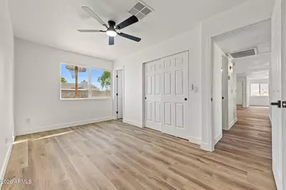 10819 W Turney Avenue, Phoenix, AZ 85037 - Photo 8