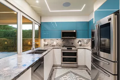 341 E Monte Vista Road, Phoenix, AZ 85004 - Photo 42