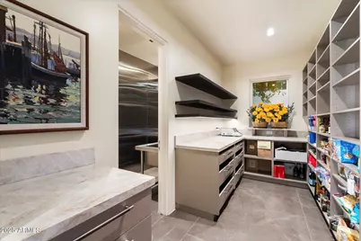 341 E Monte Vista Road, Phoenix, AZ 85004 - Photo 22