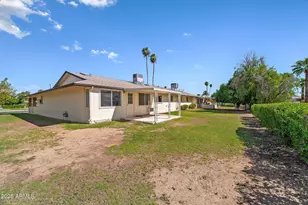 10927 W Peoria Ave, Sun City, AZ 85351 - Photo 28