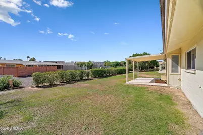 10927 W Peoria Avenue, Sun City, AZ 85351 - Photo 30