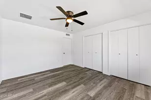 10927 W Peoria Ave, Sun City, AZ 85351 - Photo 22