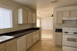 9427 W Ironwood Dr, Peoria, AZ 85345 - Photo 4