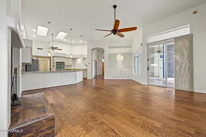 11402 N 44th Court, Phoenix, AZ 85028 - Photo 4